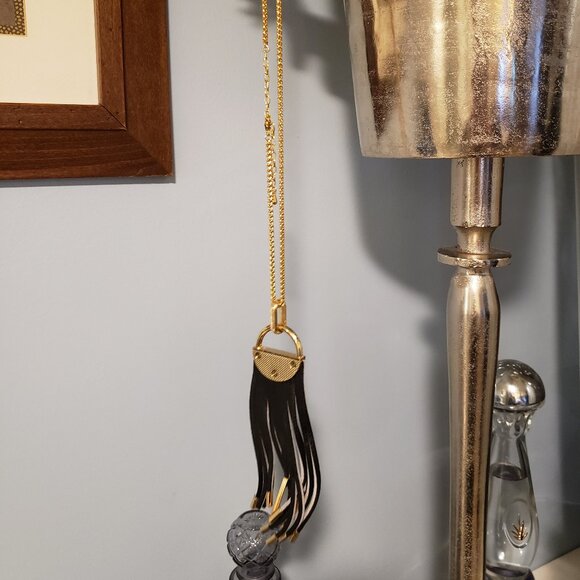 Reversible Long Leather Black & White Fringe Necklace - Picture 3 of 5